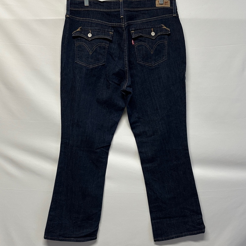 Levi's Women's 515 Boot Cut Jeans - Dark Blue EUC - Picture 4 of 6
